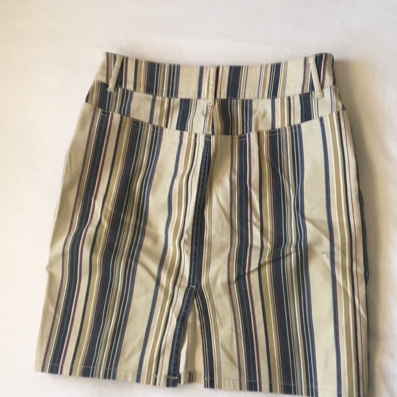 Skirt - Picture 5 of 5